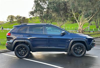 2015 Jeep Cherokee - Thumbnail
