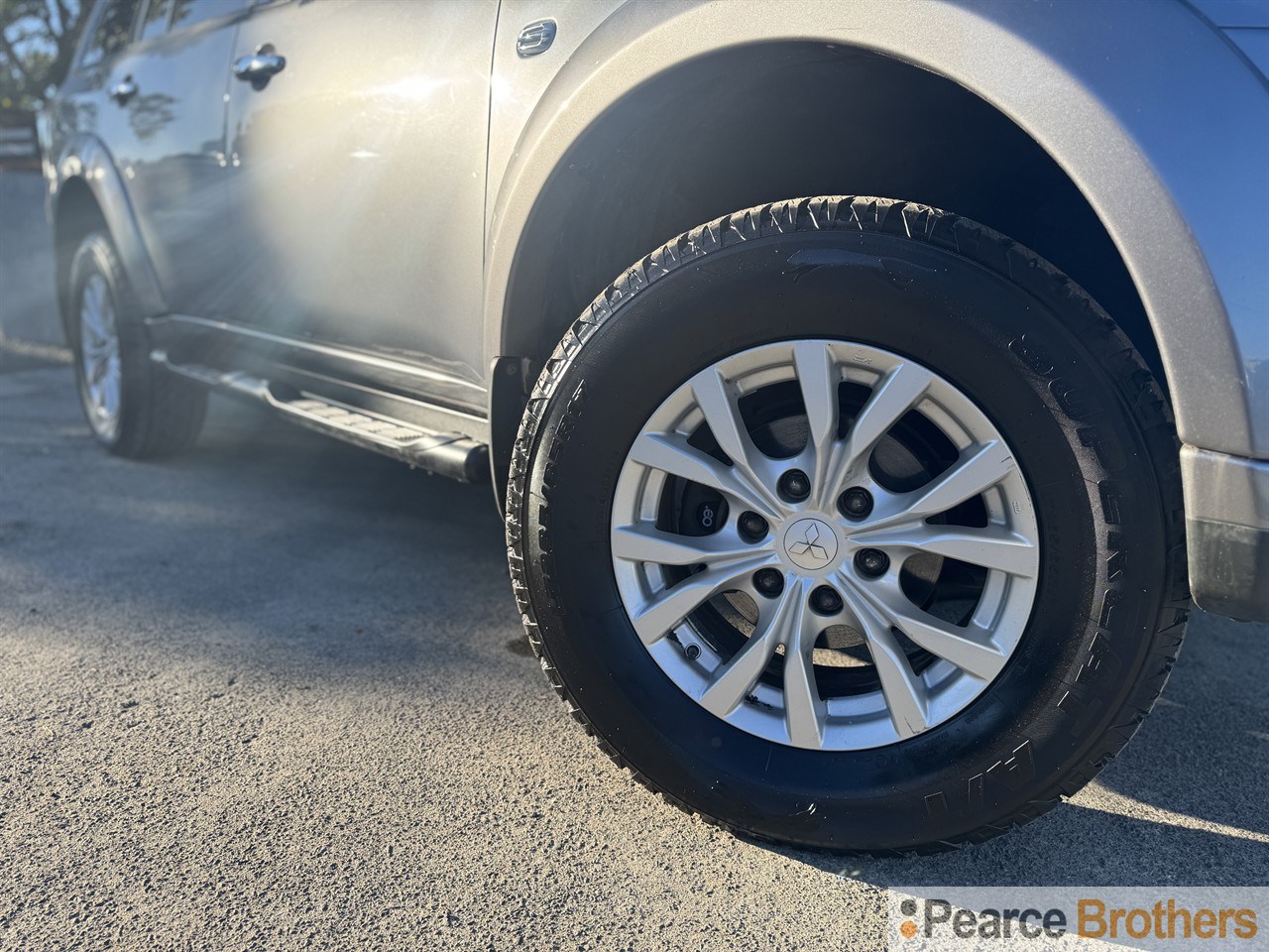 2015 Mitsubishi Challenger