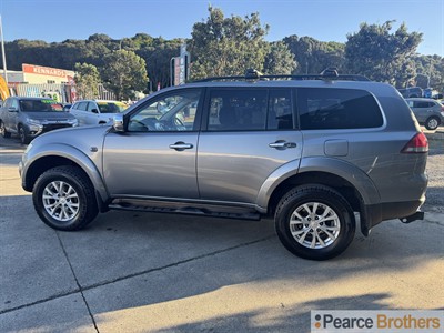 2015 Mitsubishi Challenger - Thumbnail