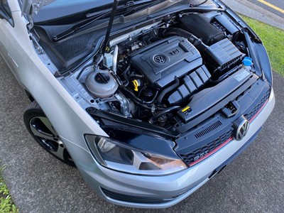 2014 Volkswagen Golf - Thumbnail