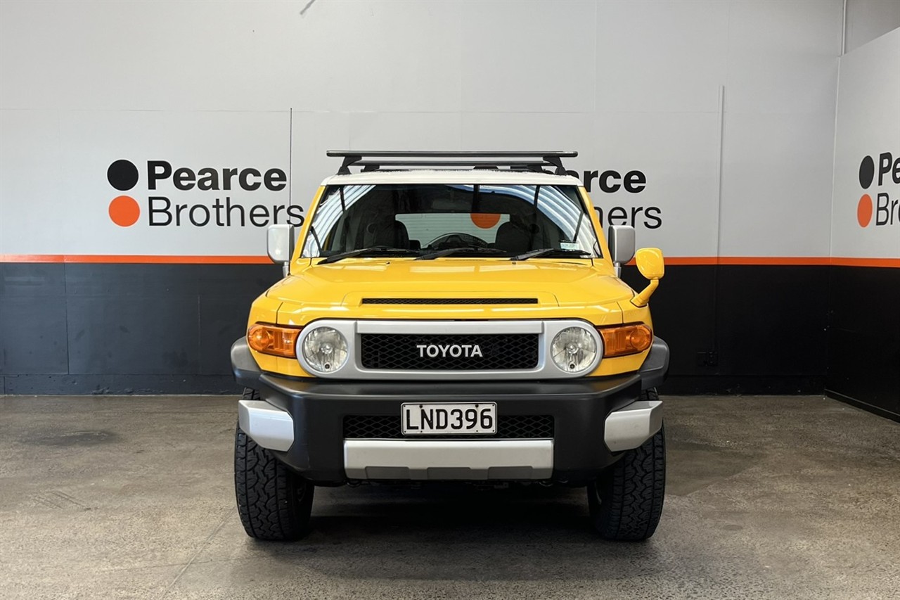 2011 Toyota FJ CRUISER