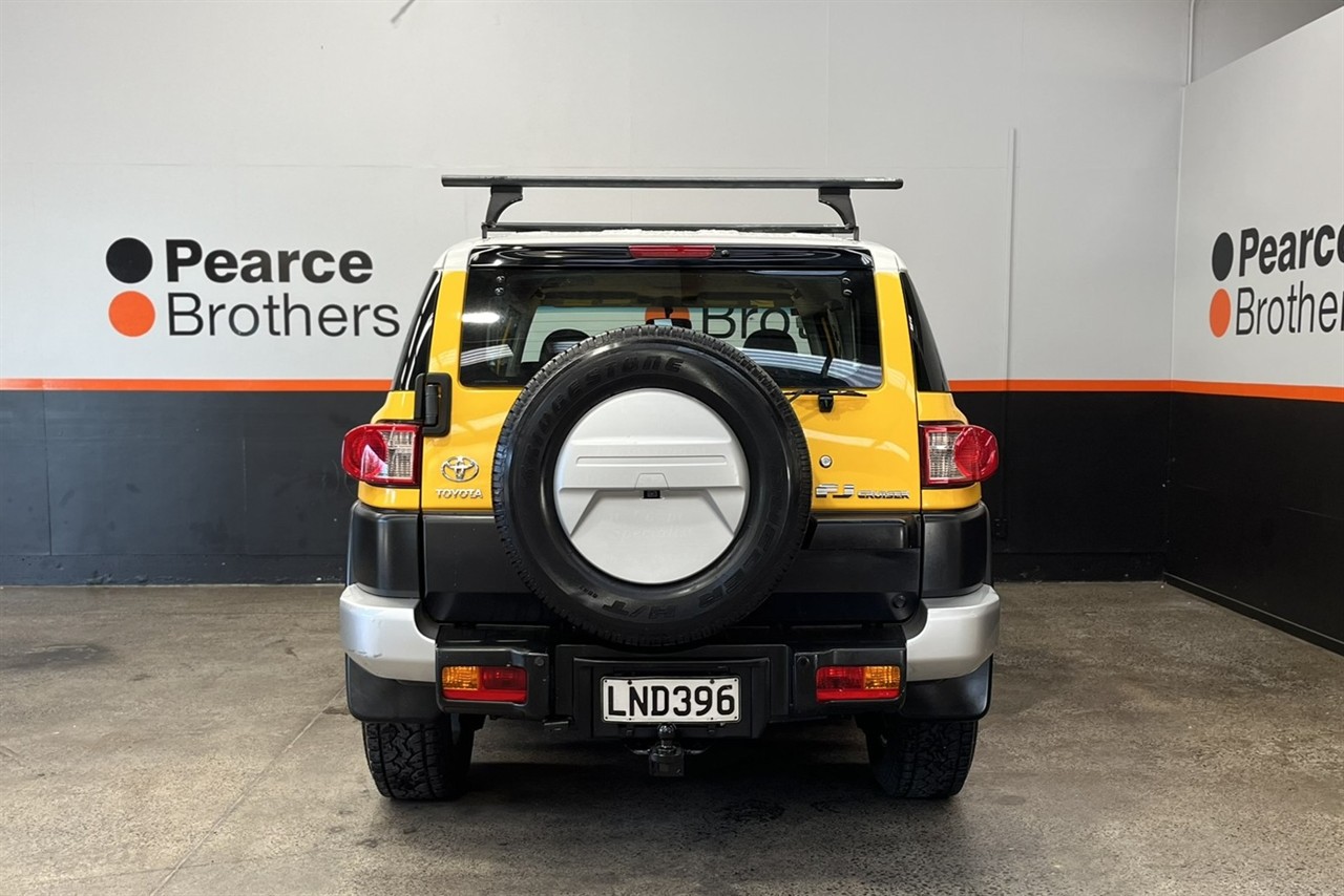 2011 Toyota FJ CRUISER