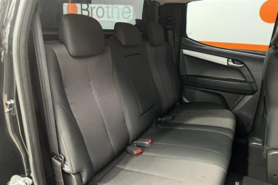 2016 Isuzu D-Max - Thumbnail