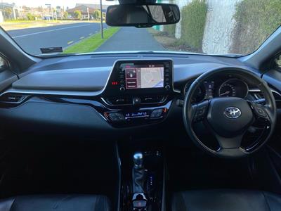 2020 Toyota C-HR - Thumbnail