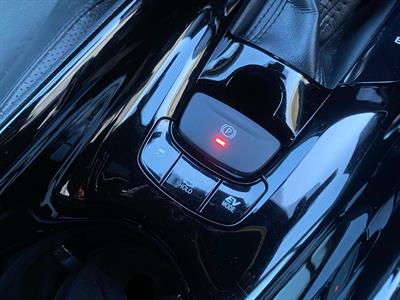 2020 Toyota C-HR - Thumbnail