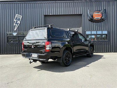 2020 Mitsubishi Triton - Thumbnail