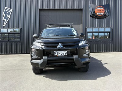 2020 Mitsubishi Triton - Thumbnail