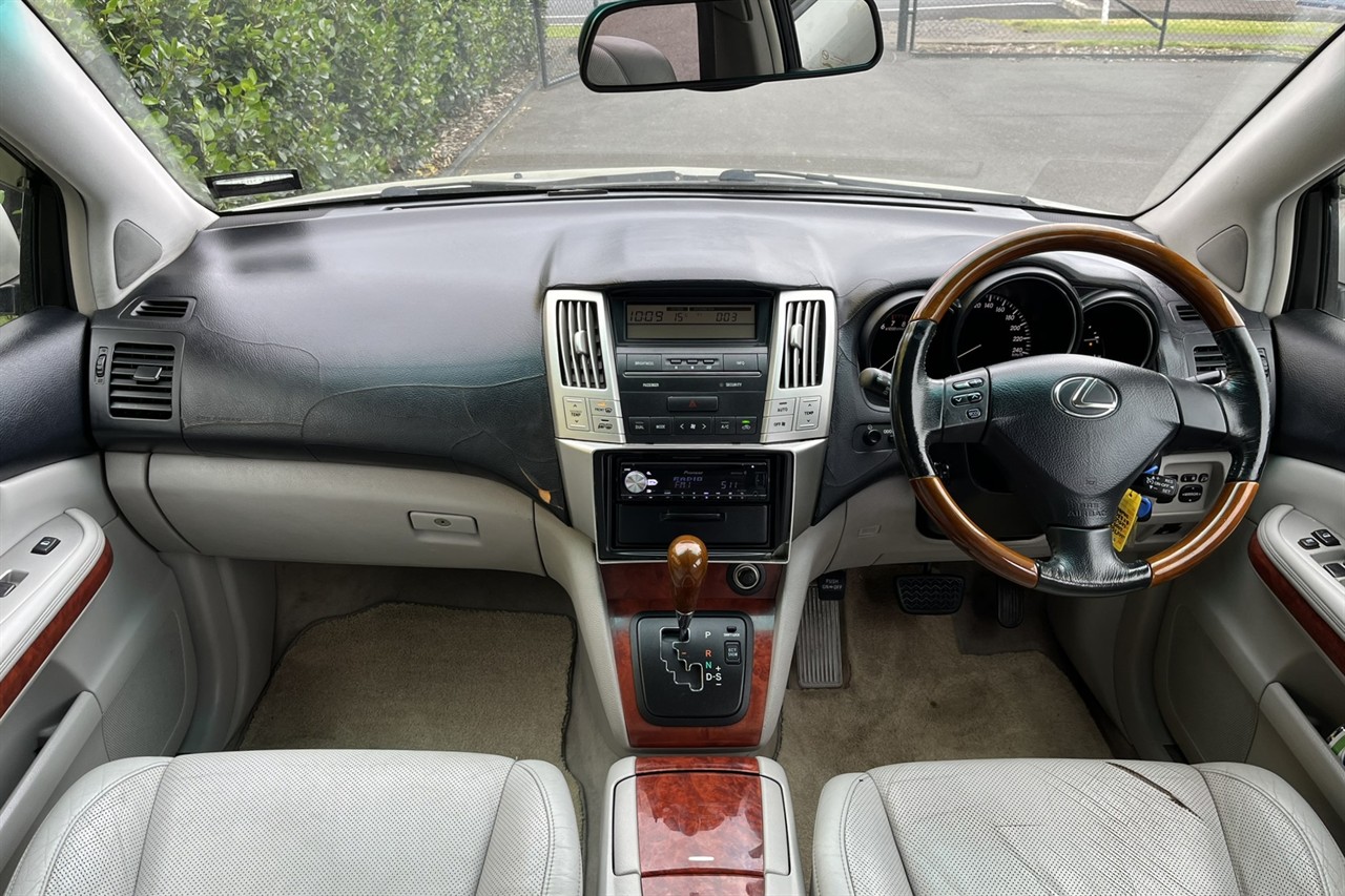 2004 Lexus RX330