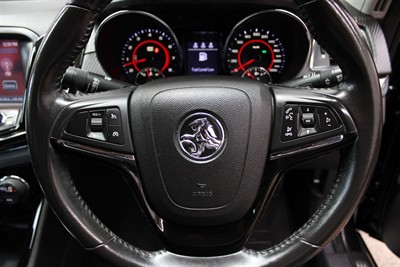 2016 Holden Commodore - Thumbnail