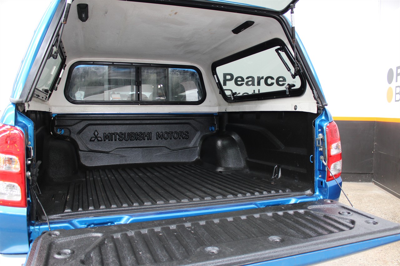 2017 Mitsubishi Triton