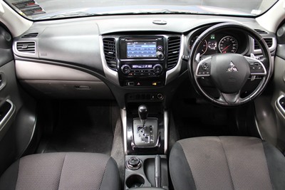 2017 Mitsubishi Triton - Thumbnail