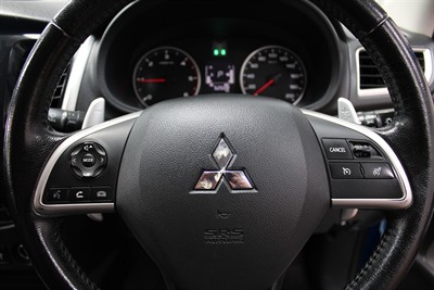 2017 Mitsubishi Triton - Thumbnail