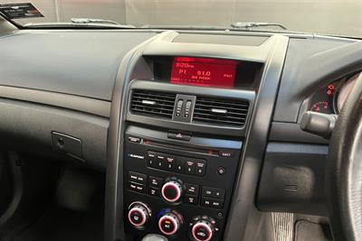 2007 Holden COMMODORE - Thumbnail