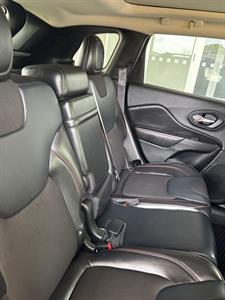 2017 Jeep Cherokee - Thumbnail