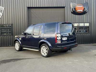 2016 Land Rover Discovery - Thumbnail