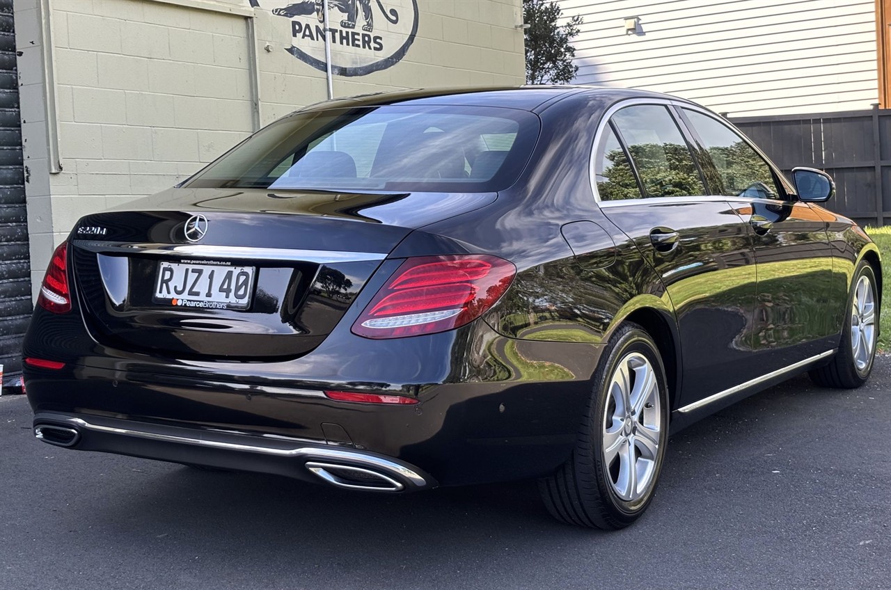 2016 Mercedes-Benz E 220