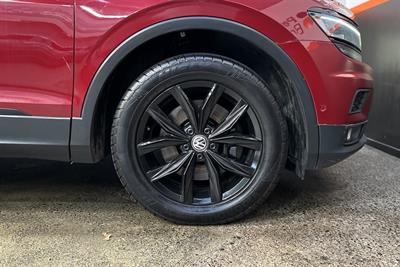 2018 Volkswagen TIGUAN - Thumbnail