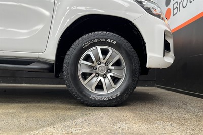 2019 Toyota Hilux - Thumbnail