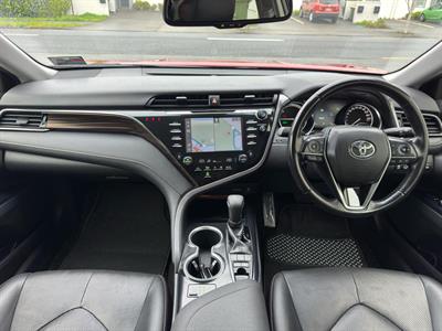 2018 Toyota Camry - Thumbnail