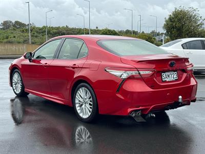 2018 Toyota Camry - Thumbnail