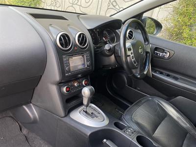 2013 Nissan DUALIS - Thumbnail