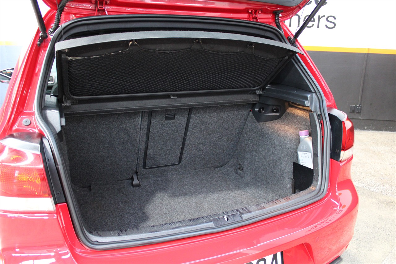 2010 Volkswagen GOLF