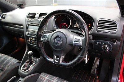 2010 Volkswagen GOLF - Thumbnail