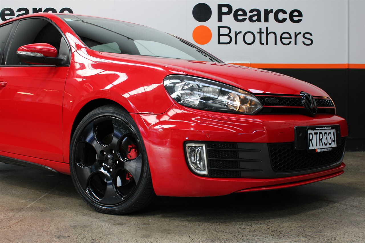 2010 Volkswagen GOLF