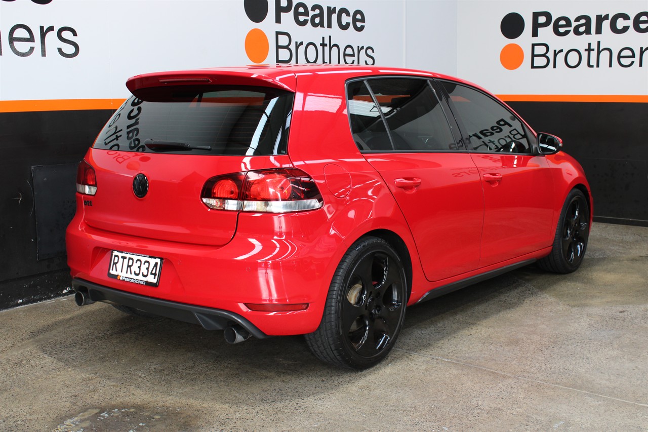 2010 Volkswagen GOLF
