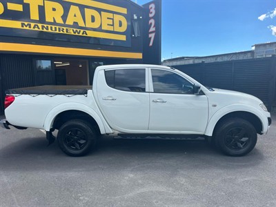 2014 Mitsubishi Triton - Thumbnail