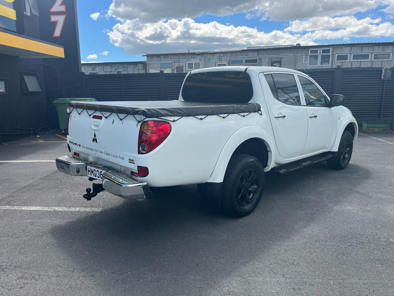 2014 Mitsubishi Triton