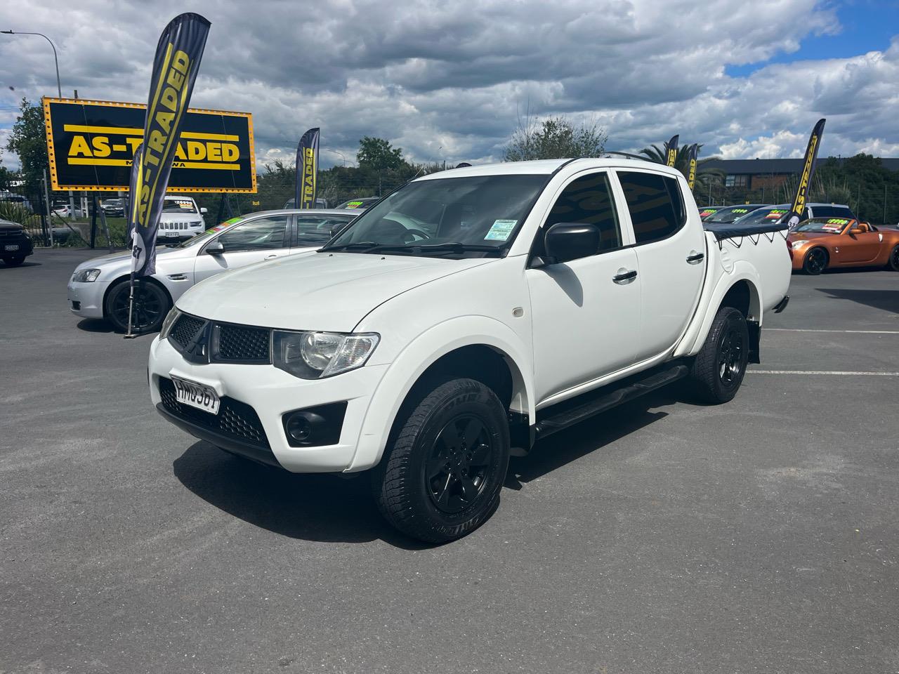 2014 Mitsubishi Triton