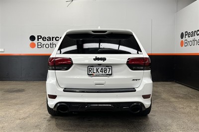 2016 Jeep Grand Cherokee - Thumbnail
