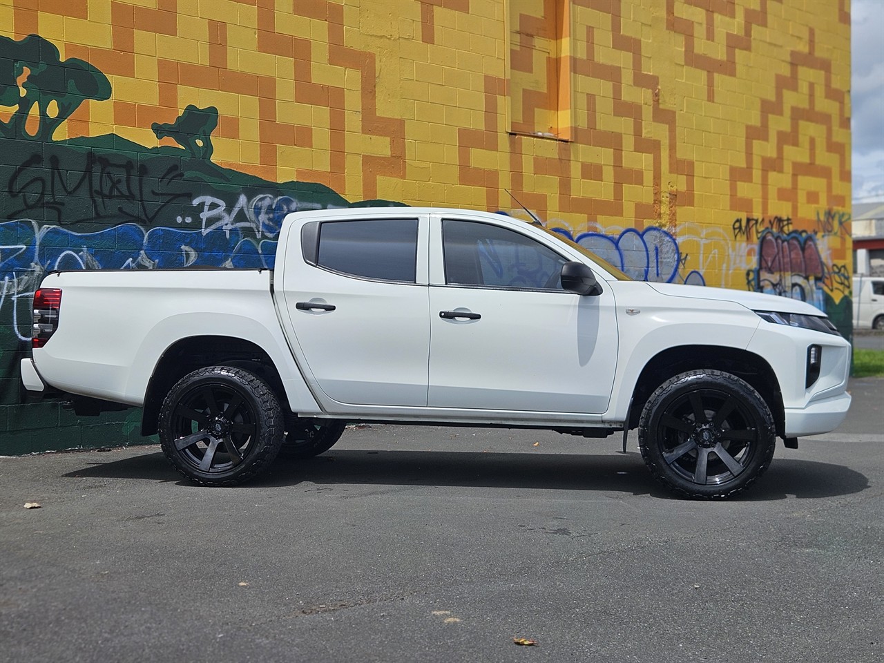 2020 Mitsubishi Triton