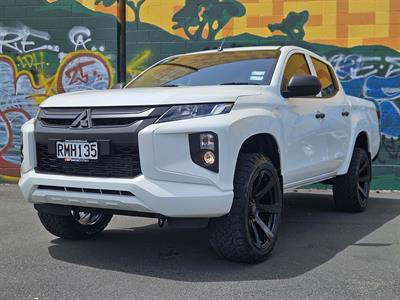 2020 Mitsubishi Triton - Thumbnail