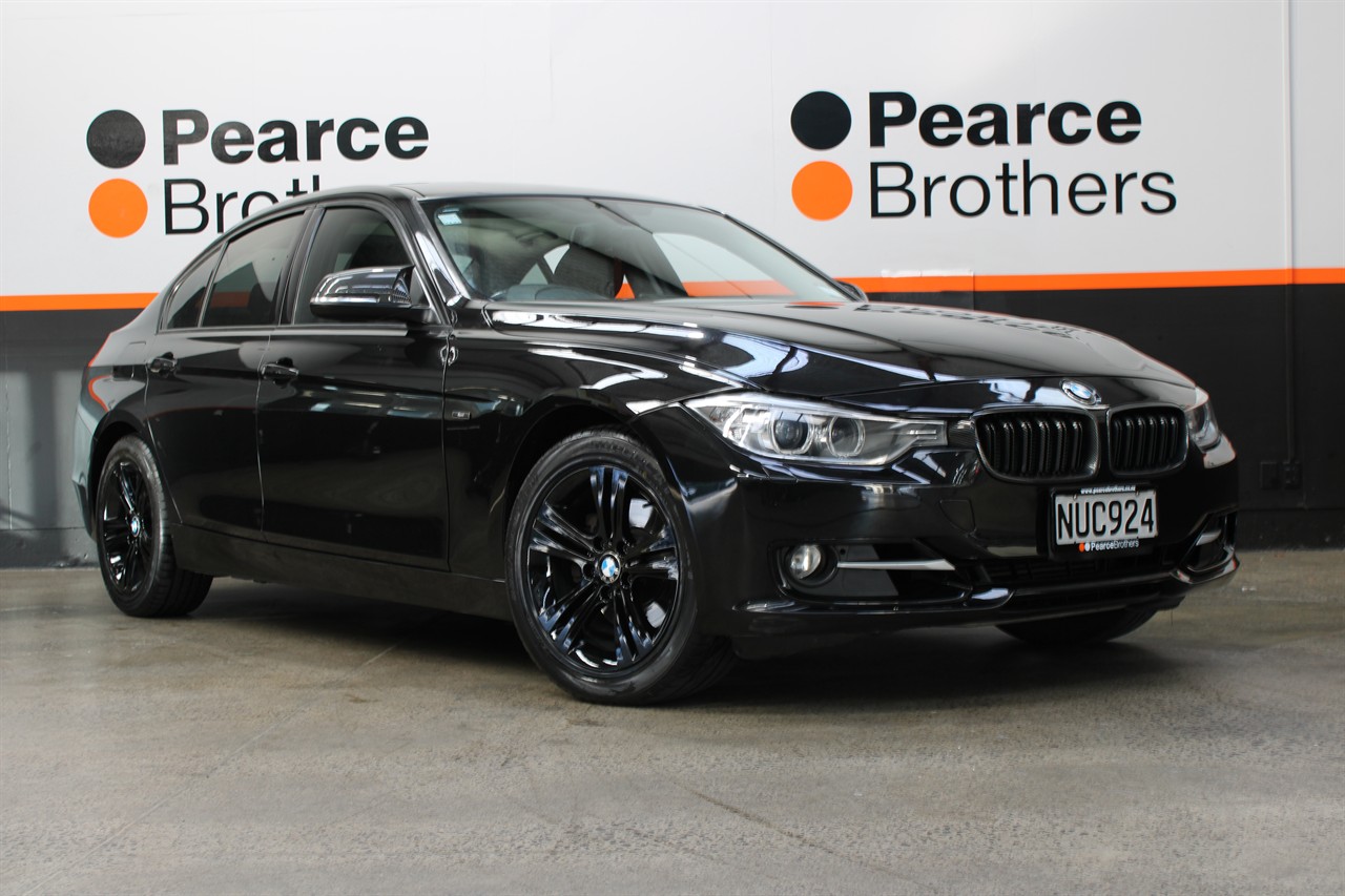 2012 BMW 320I