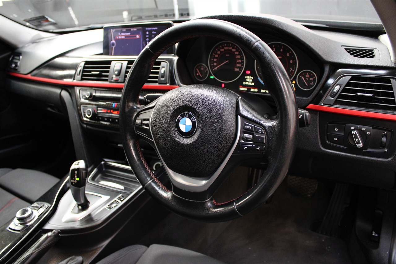2012 BMW 320I