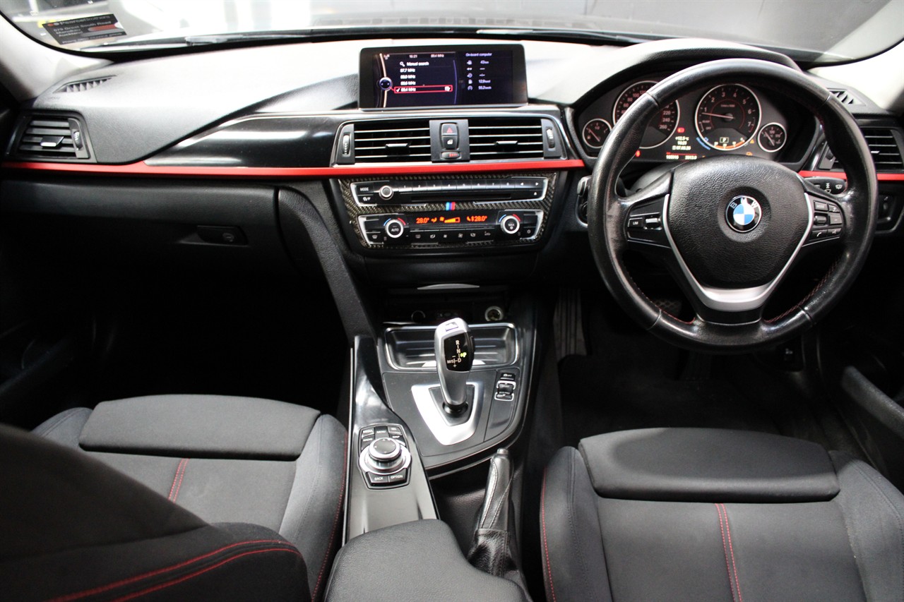 2012 BMW 320I