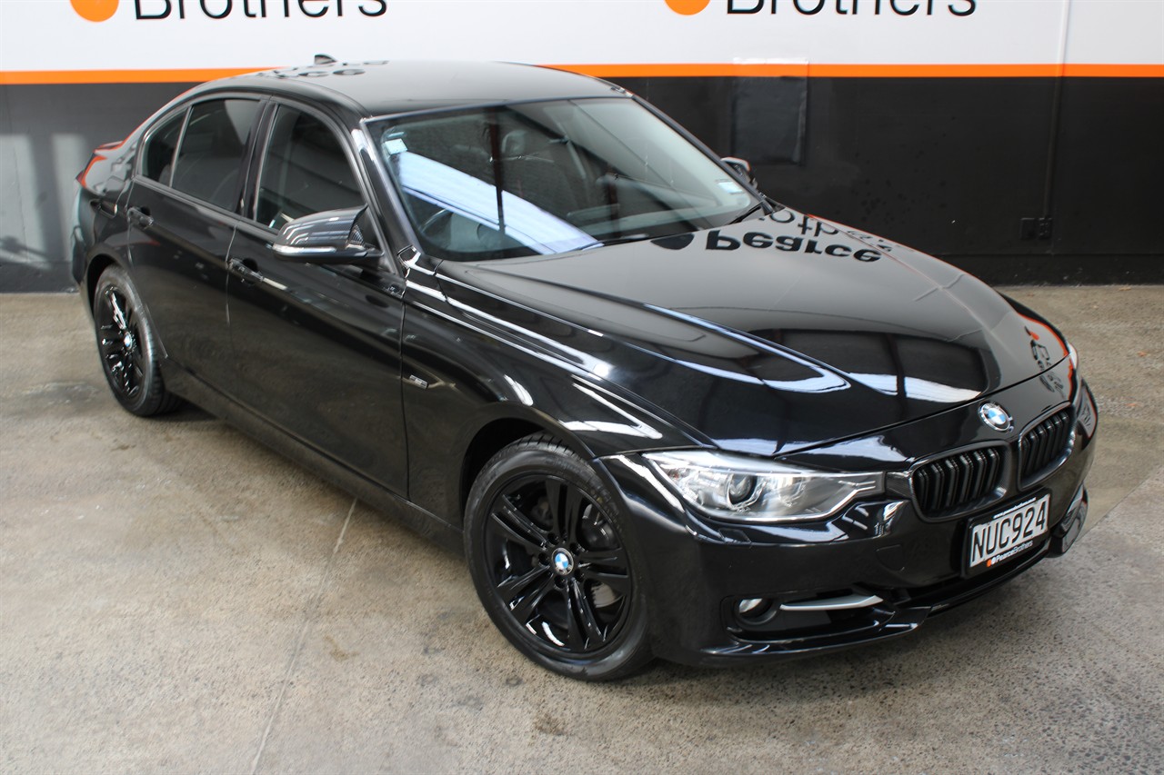 2012 BMW 320I