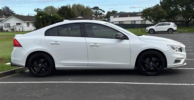 2015 Volvo S60 - Thumbnail