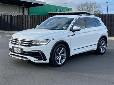 2021 Volkswagen Tiguan - Thumbnail