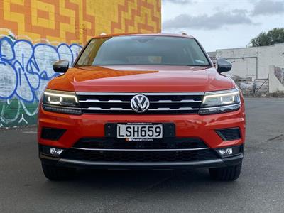 2018 Volkswagen Tiguan - Thumbnail