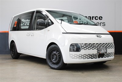 2021 Hyundai Staria