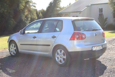 2005 Volkswagen GOLF - Thumbnail