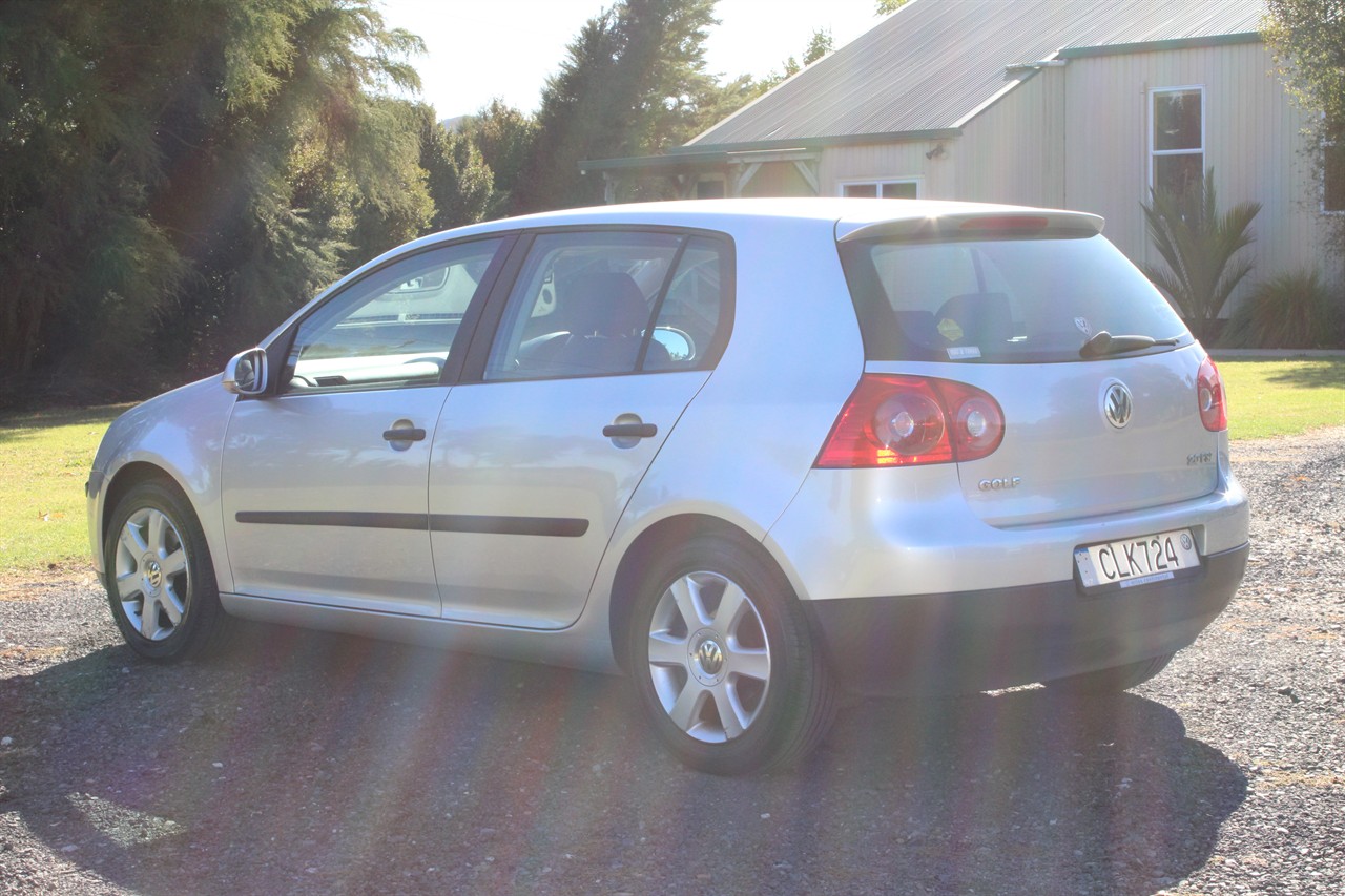 2005 Volkswagen GOLF