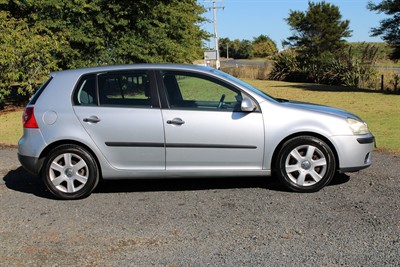 2005 Volkswagen GOLF - Thumbnail