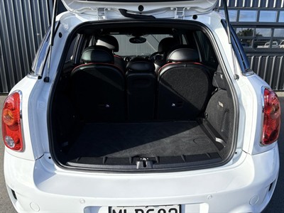 2016 Mini Countryman - Thumbnail