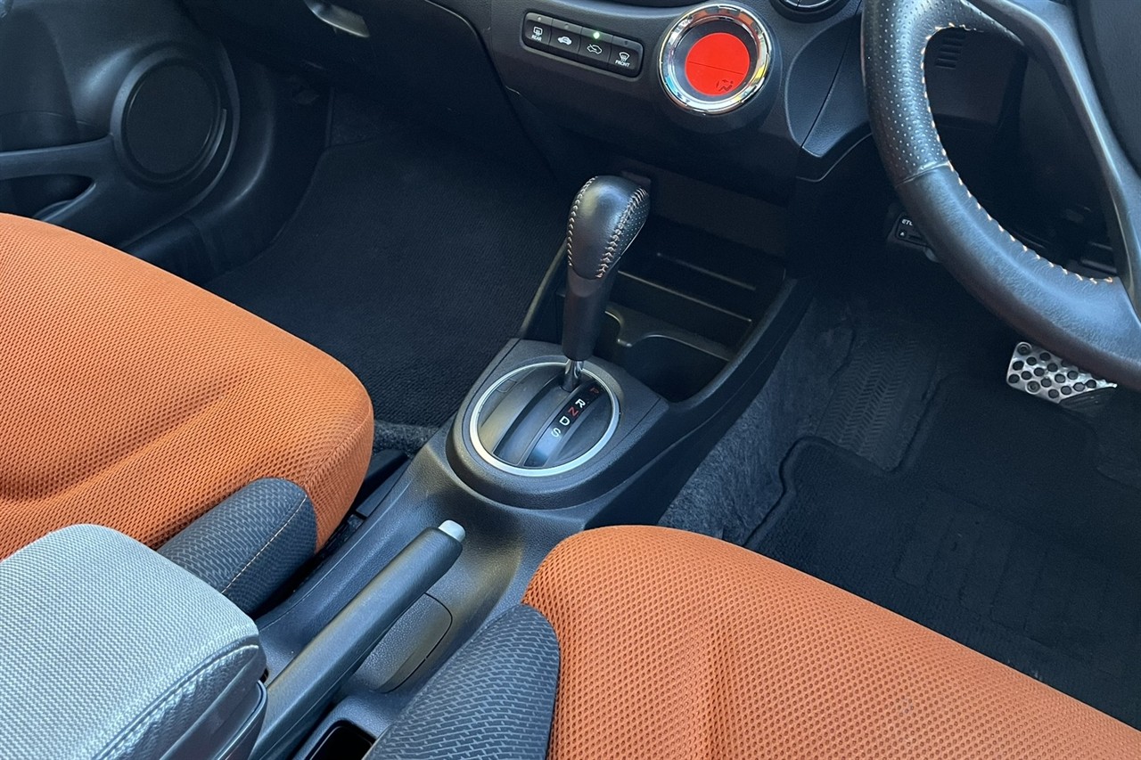 2011 Honda FIT