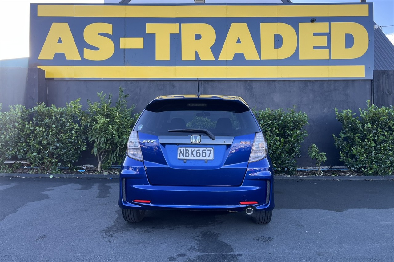 2011 Honda FIT