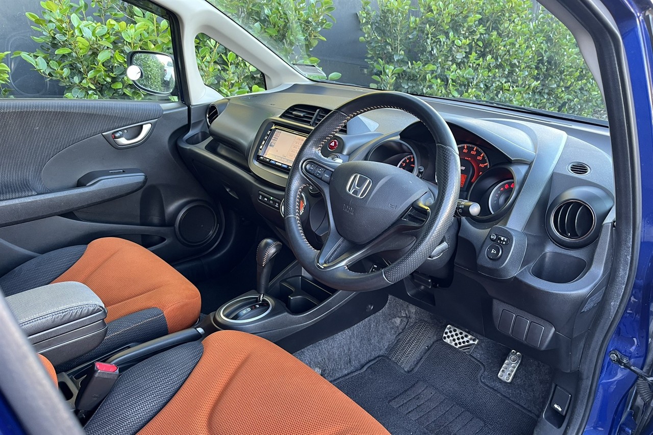 2011 Honda FIT